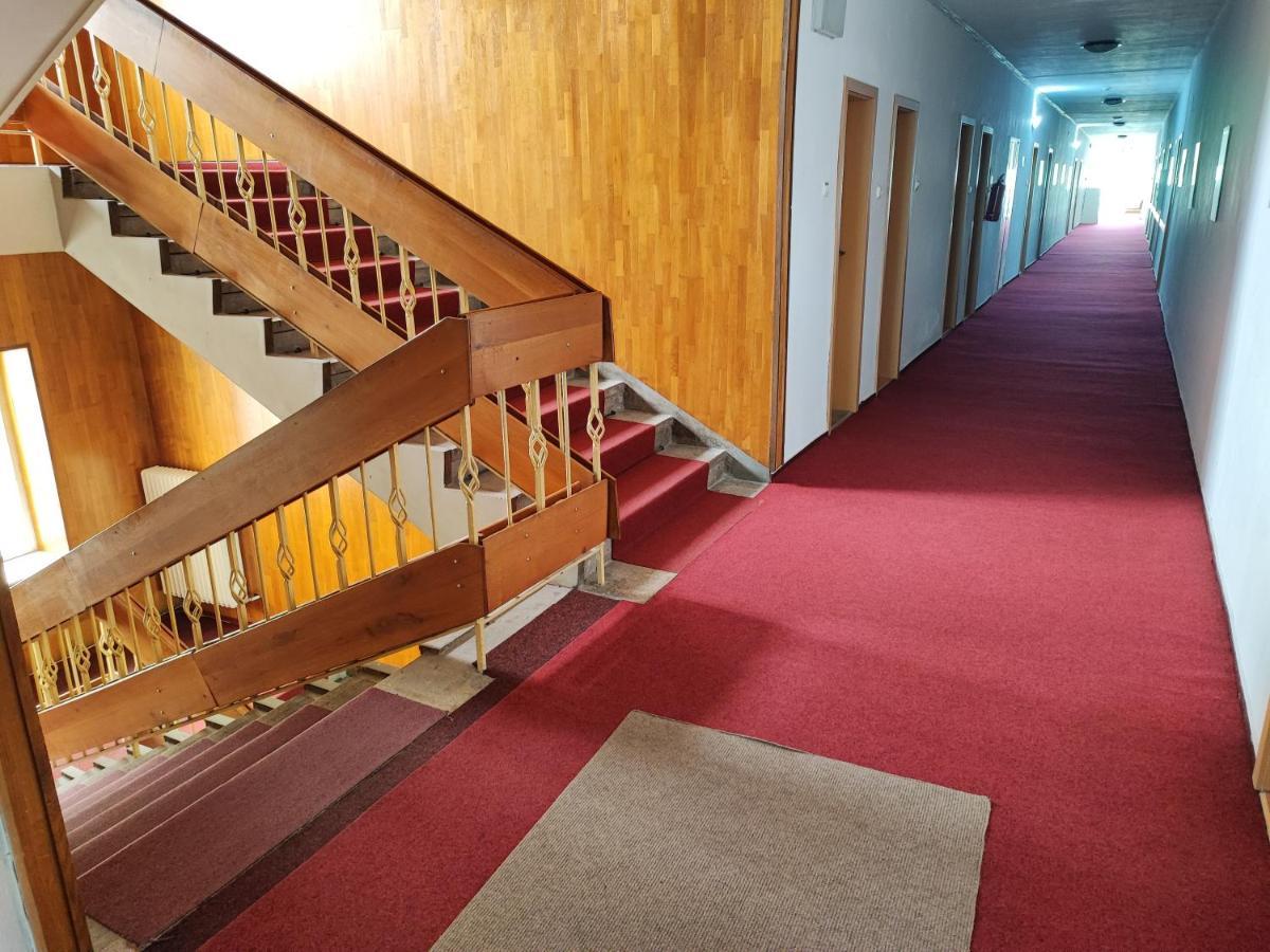 Hotel Beke Sziget Komló מראה חיצוני תמונה