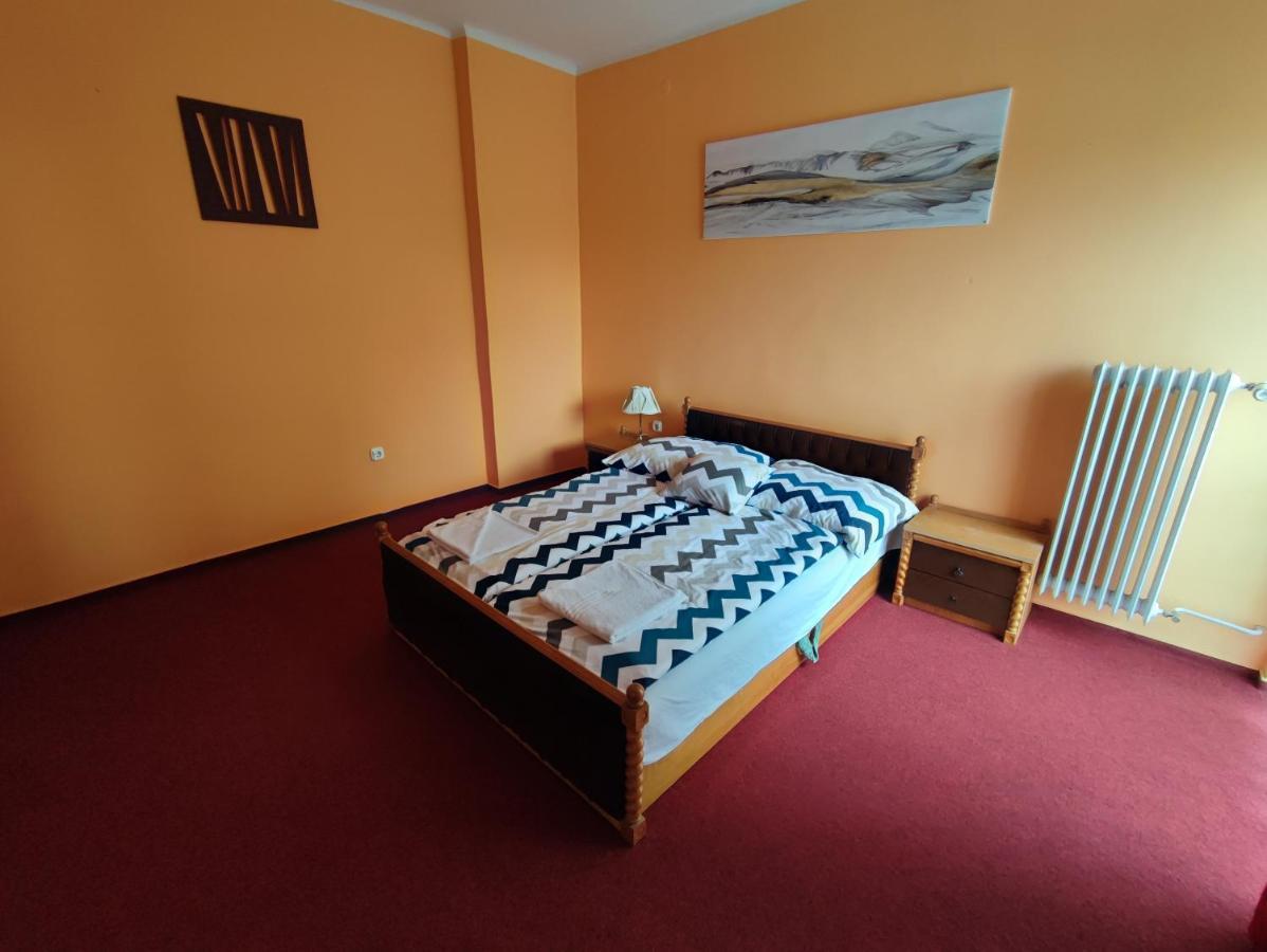 Hotel Beke Sziget Komló מראה חיצוני תמונה