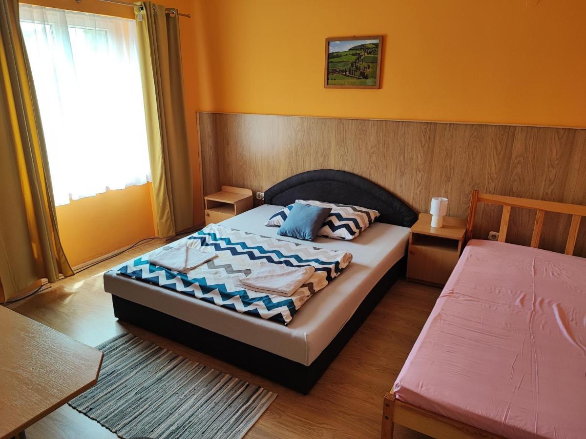Hotel Beke Sziget Komló מראה חיצוני תמונה