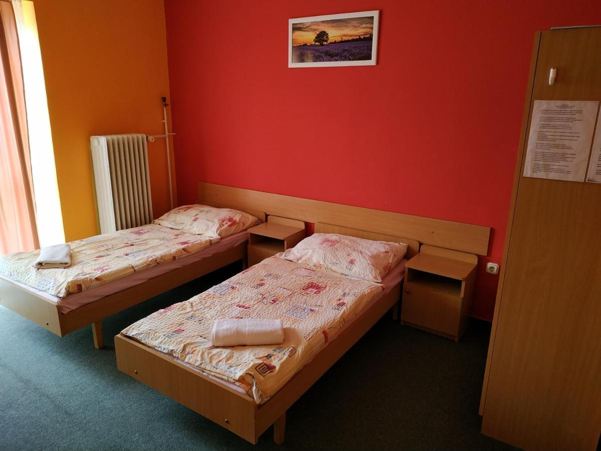 Hotel Beke Sziget Komló מראה חיצוני תמונה