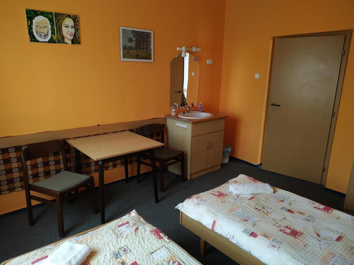 Hotel Beke Sziget Komló מראה חיצוני תמונה