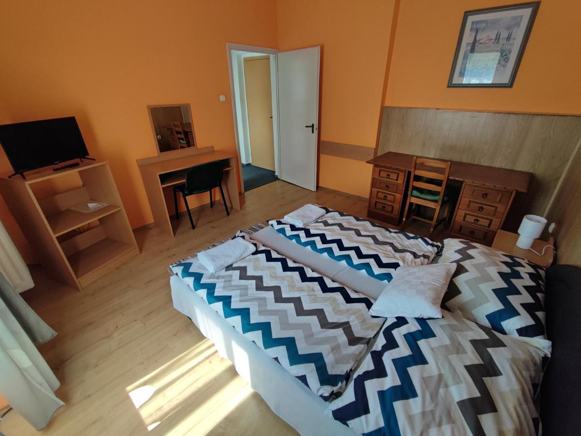 Hotel Beke Sziget Komló מראה חיצוני תמונה
