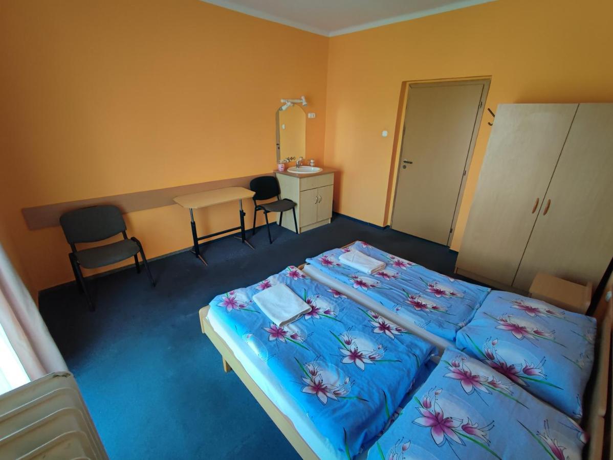 Hotel Beke Sziget Komló מראה חיצוני תמונה